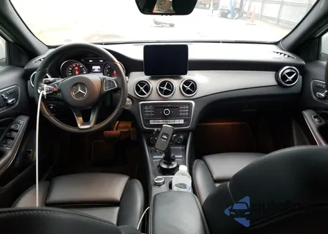 2018 Mercedes Benz Gla 250 из США, поврежденный, VIN 445391